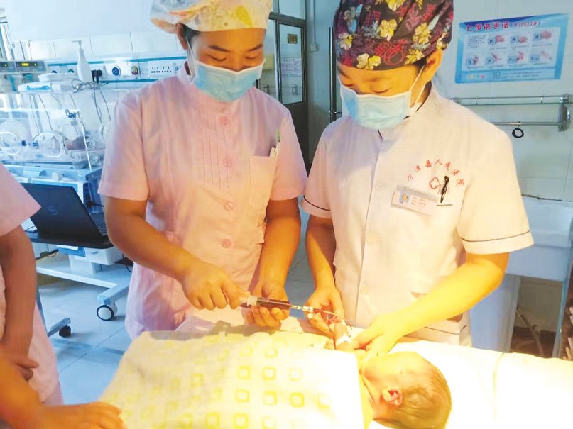 鹿寨县妇婴监护型护送